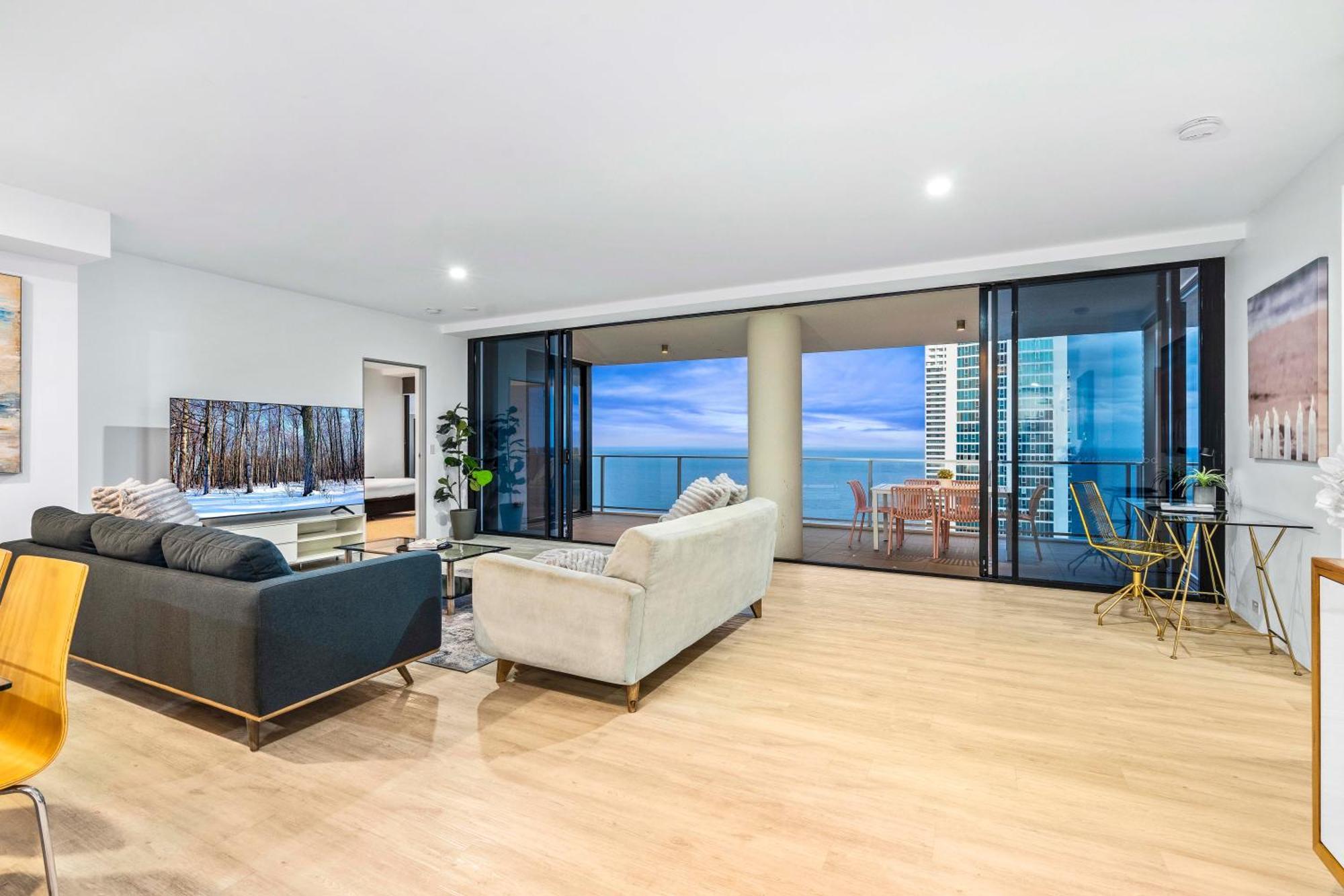 Ocean View Apartments With Balcony - Circle On Cavill - Central Location! - Self Contained & Privately Managed โกลด์โคสต์ ภายนอก รูปภาพ