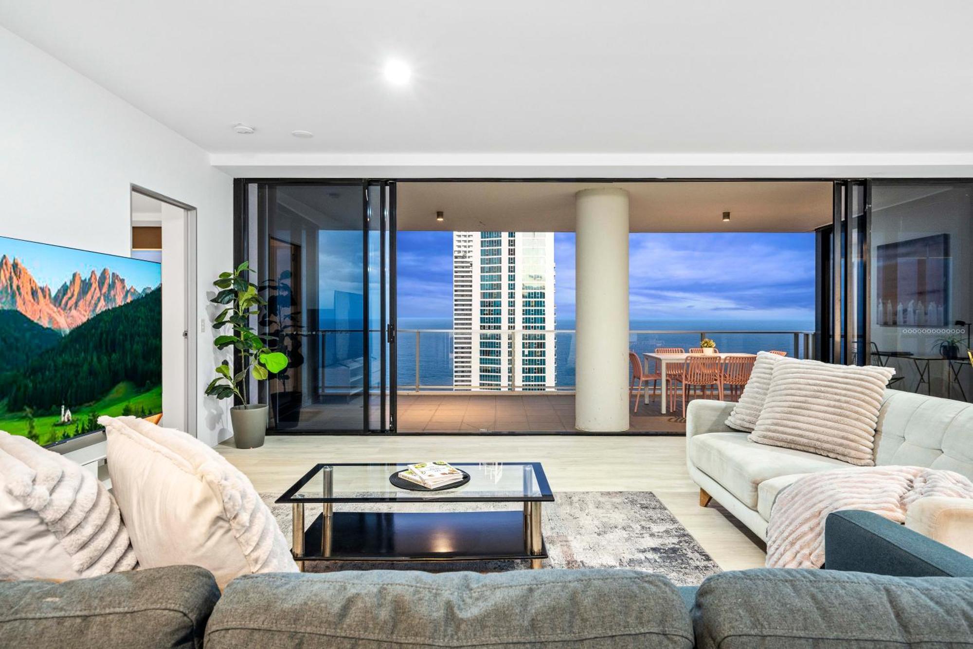 Ocean View Apartments With Balcony - Circle On Cavill - Central Location! - Self Contained & Privately Managed โกลด์โคสต์ ภายนอก รูปภาพ