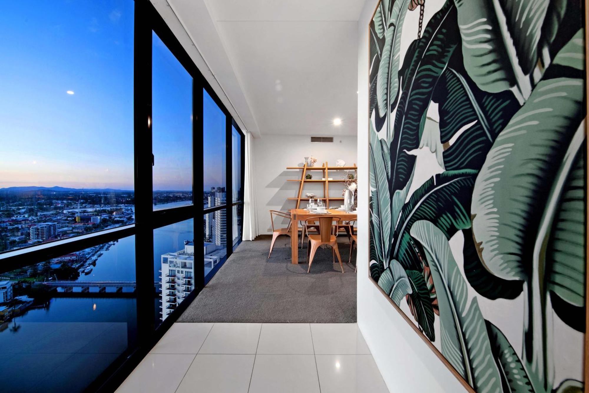 Ocean View Apartments With Balcony - Circle On Cavill - Central Location! - Self Contained & Privately Managed โกลด์โคสต์ ภายนอก รูปภาพ