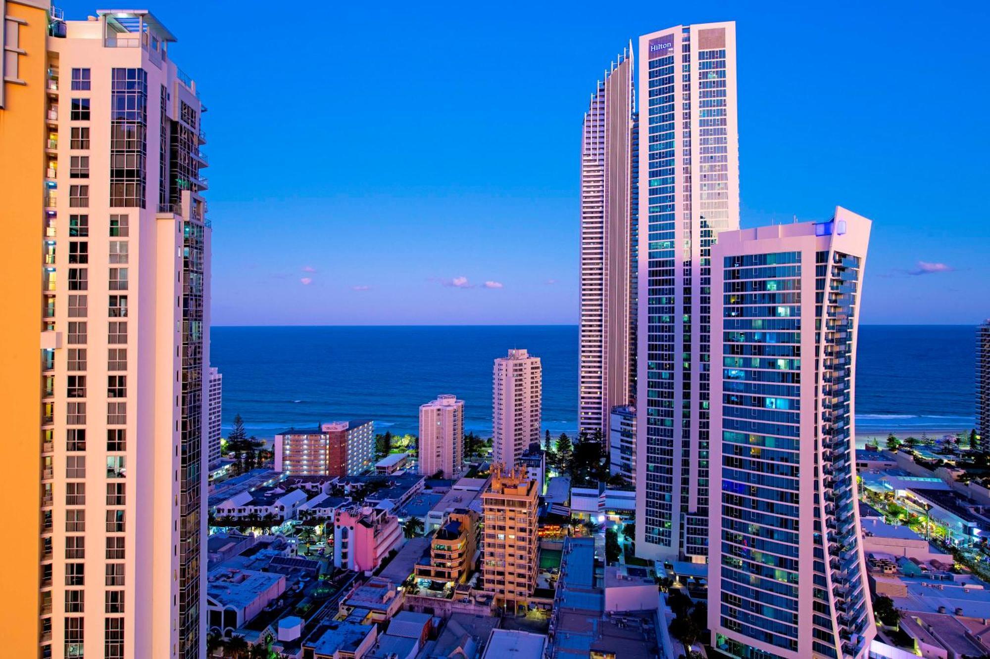 Ocean View Apartments With Balcony - Circle On Cavill - Central Location! - Self Contained & Privately Managed โกลด์โคสต์ ภายนอก รูปภาพ