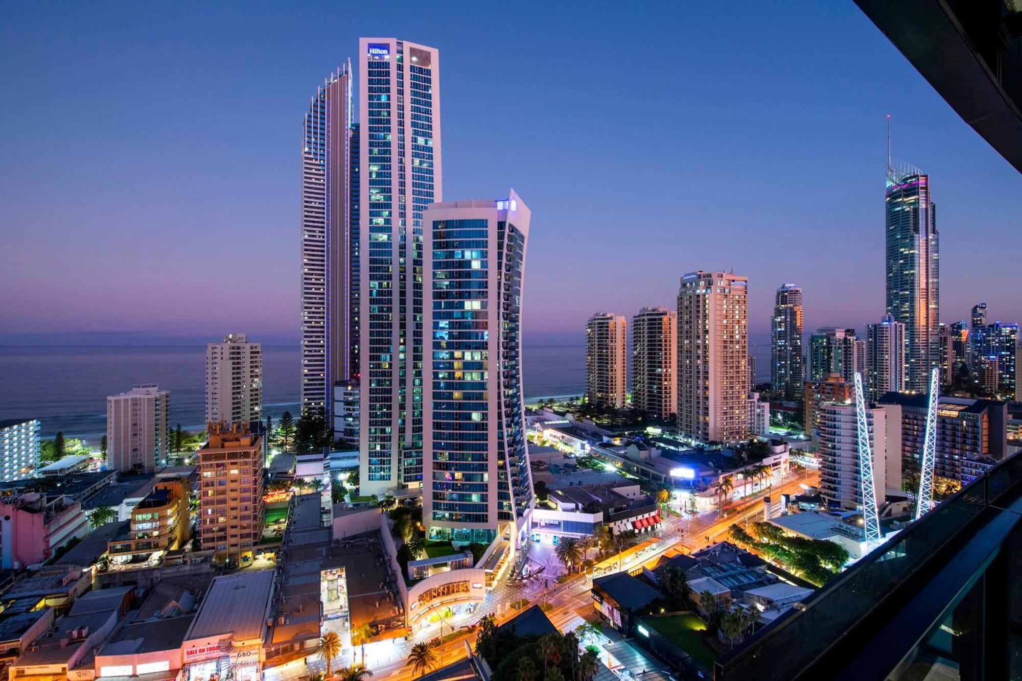 Ocean View Apartments With Balcony - Circle On Cavill - Central Location! - Self Contained & Privately Managed โกลด์โคสต์ ภายนอก รูปภาพ