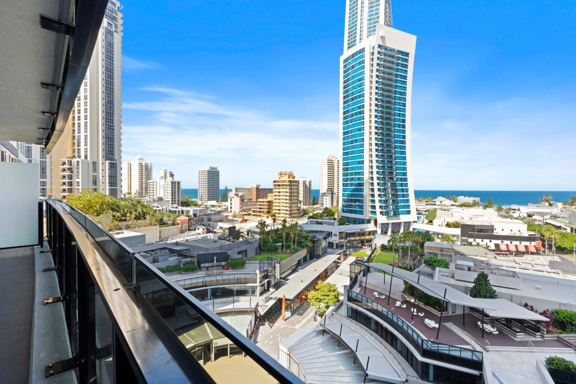 Ocean View Apartments With Balcony - Circle On Cavill - Central Location! - Self Contained & Privately Managed โกลด์โคสต์ ภายนอก รูปภาพ